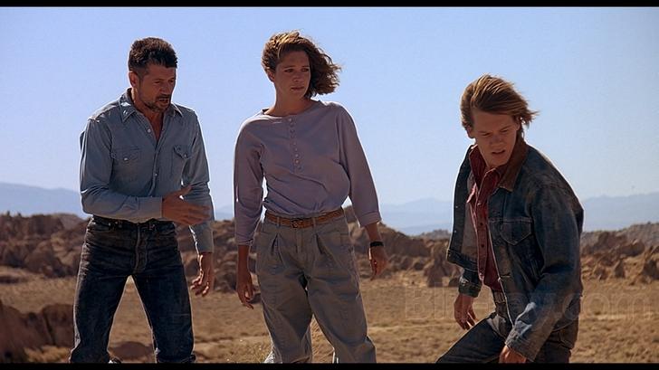 Tremors 2: Why Kevin Bacon Didn't Return For The Horror Sequel